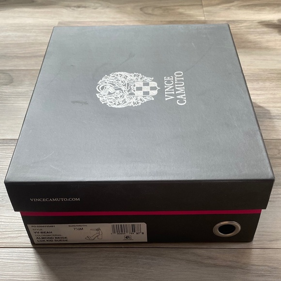 Beige Suede Block Heel Sandal 7.5 - Picture 12 of 12